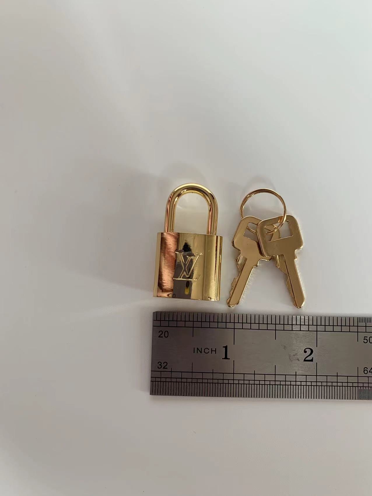 Fashion Gold LV Metal Locks For Handmade Goods